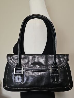 Black Leather Shoulder Bag - Classic Women's Handbag